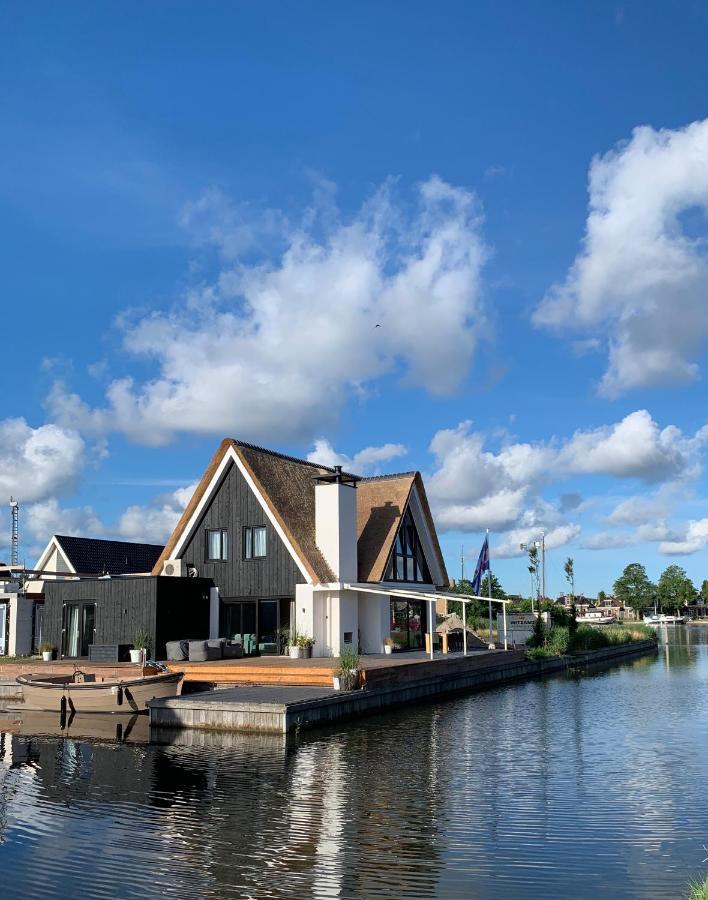 New High End Waterfront Family Villa Stavoren Luaran gambar
